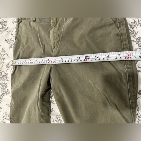 Gap (Gap for Good) green girlfriend chino pants size 2 - Picture 6 of 7